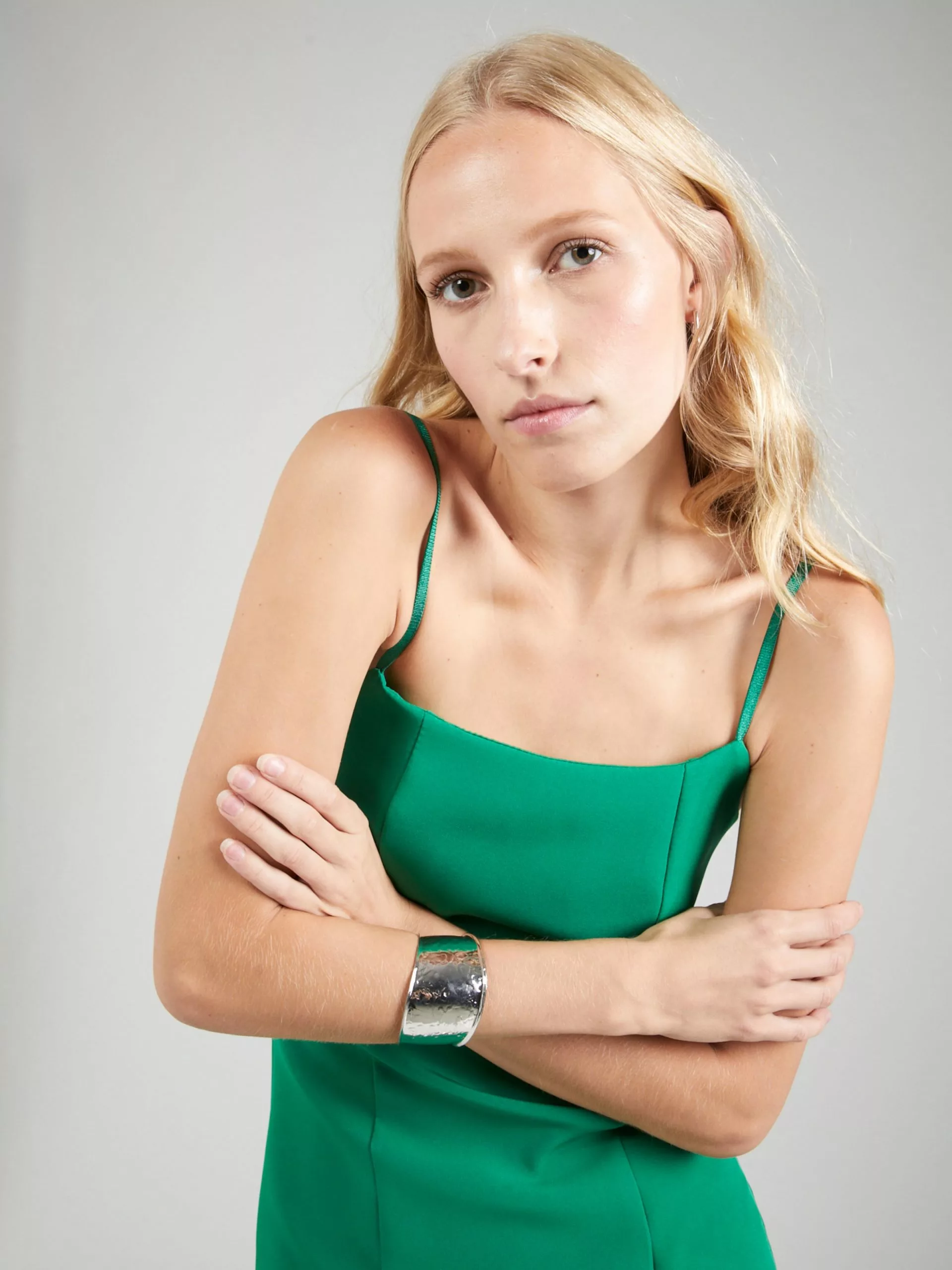 Wal G Minikleider Kleid Frauen Grasgrün 2 Wal G Minikleider Kleid Frauen Grasgrün – Bild 2